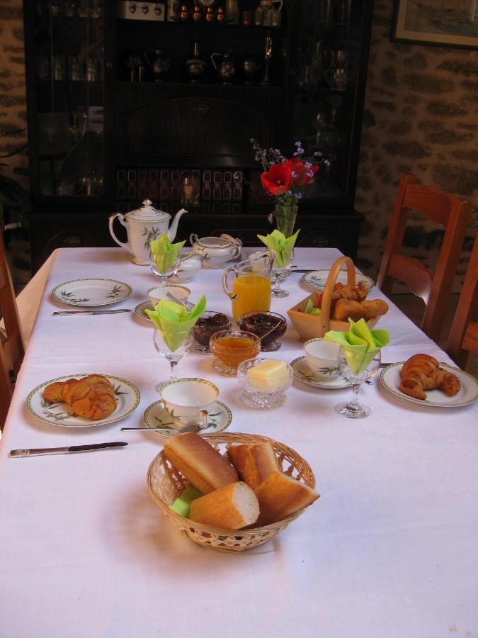 Bed and Breakfast Le Bois Chef D'Ane Collinée Exterior foto